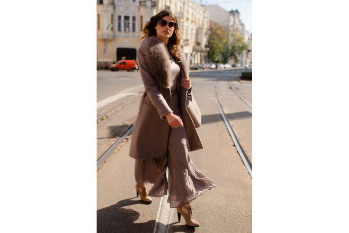 Luna Jesen 2022 outfit 33