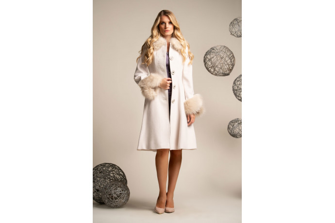 Luna Jesen 2022 outfit 29