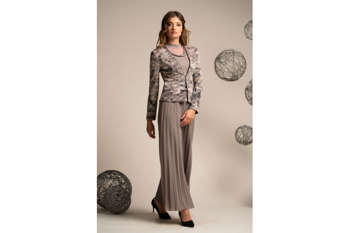 Luna Jesen 2022 outfit 42