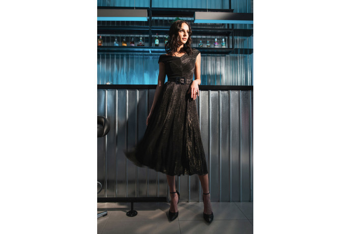 Luna proleće 2023 outfit 09