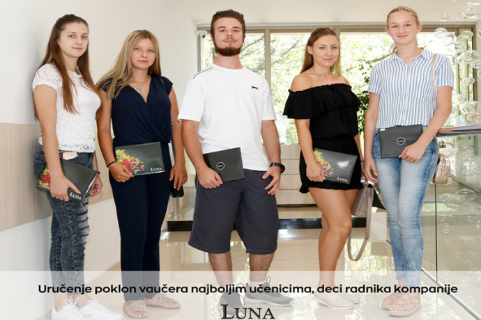 DODELA VAUČERA DECI ZAPOSLENIH U LUNI