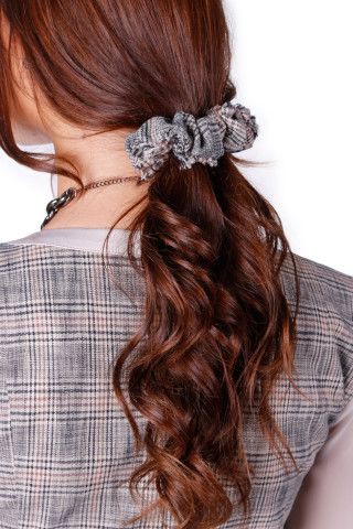 UKRASNA ŠNALA ZA KOSU 