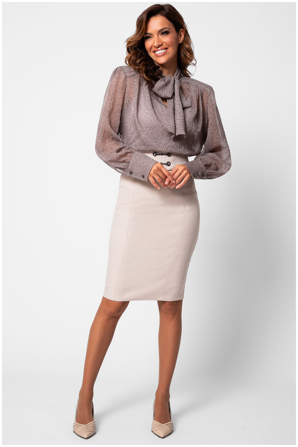 HALJINA USKA NATAŠA 