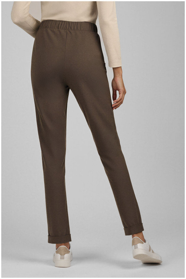 DONJI DEO TRENERKE LEONA 