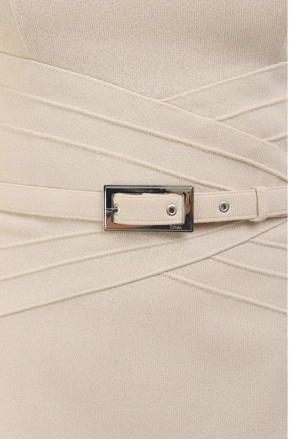 HALJINA USKA DESTINI 