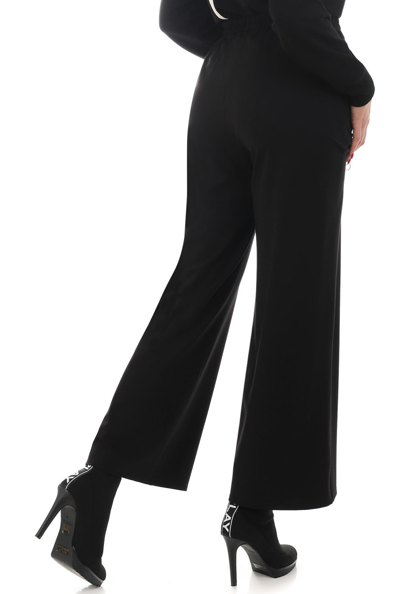 DONJI DEO TRENERKE ELI 