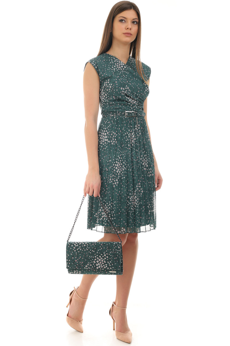 HALJINA ŠIROKA MADLENA 