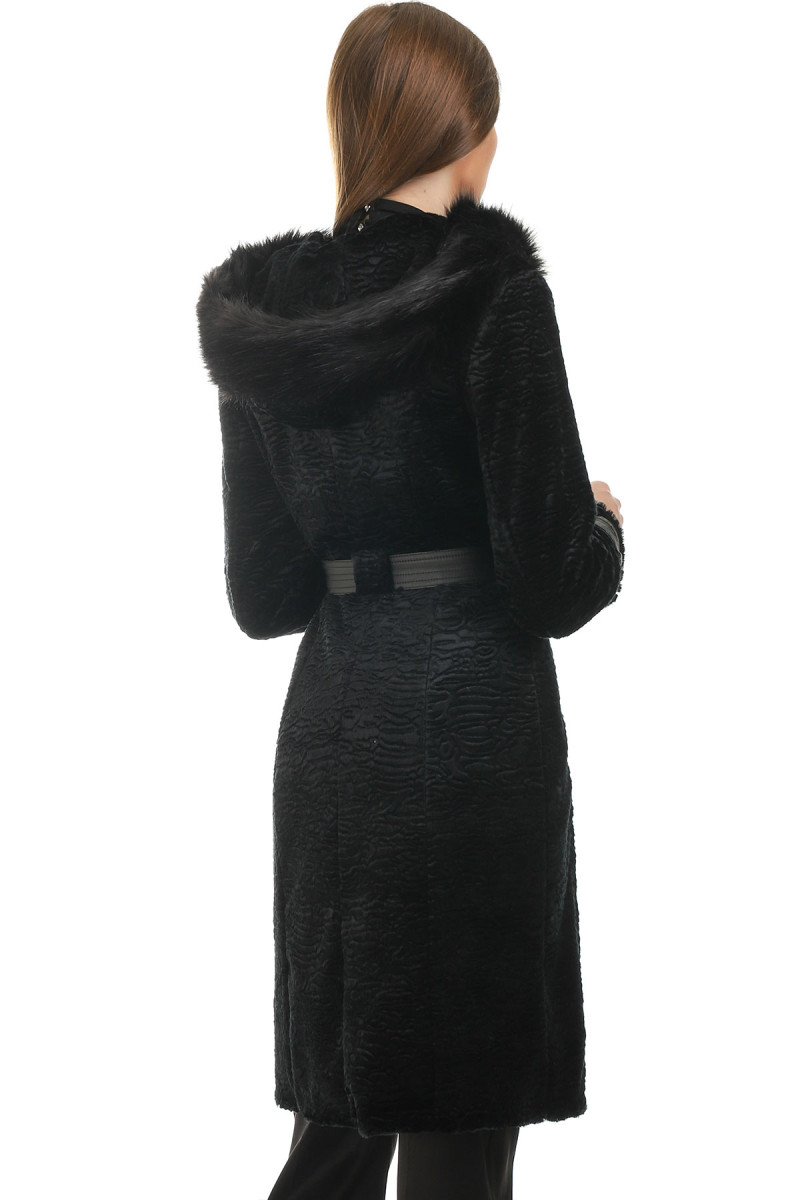 BUNDA USKA SA KAPULJAČOM PAULA 